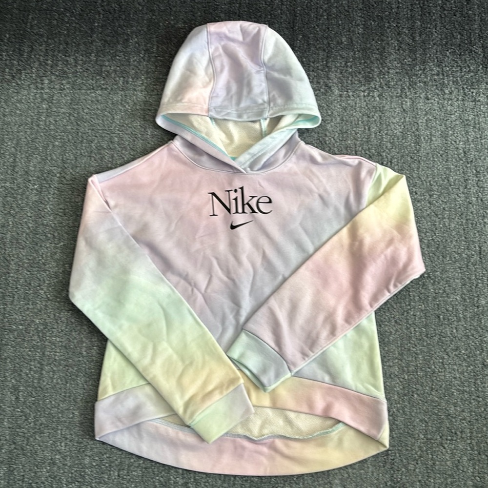 NWT Girl’s Nike sweatshirt 🦄